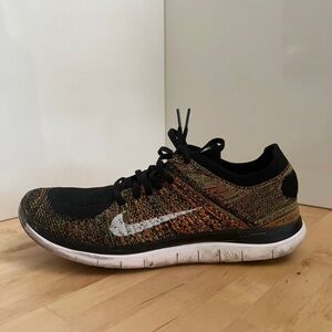 Men’s Sz. 12 Nike Flyknit Low-Top Trainer - Black with Multicolor Knit